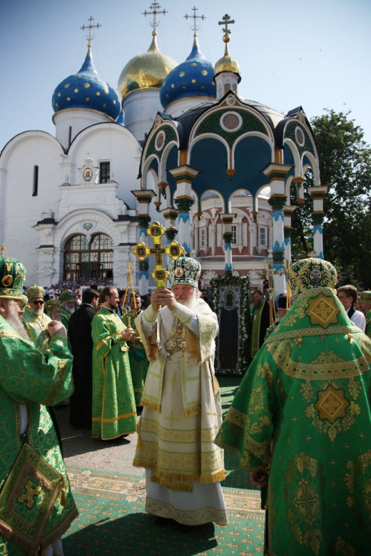 храм михаила черниговского геленджик
